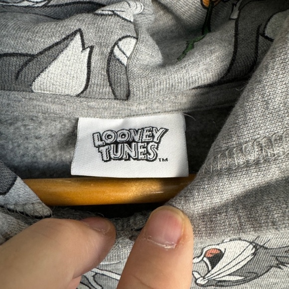 Looney Toons Kid's Bugs Bunny Long Sleeve Gray Pullover Hoodie Size XL (Kids) - Picture 4 of 11